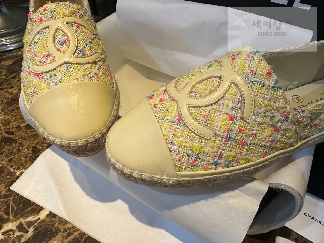 C H A N E L 샤넬 트위드 멀티컬러 에스파듀 “35SIZE – 41SIZE” 신발 11번 이미지