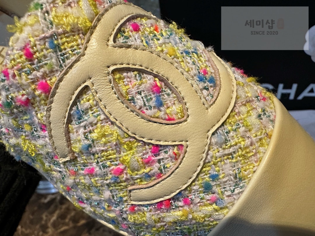 C H A N E L 샤넬 트위드 멀티컬러 에스파듀 “35SIZE – 41SIZE” 신발 12번 이미지