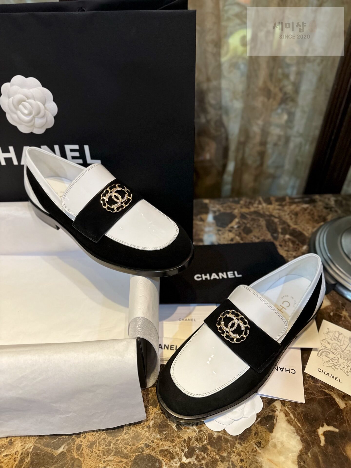 C H A N E L 샤넬 22K 배색 페이던트 CC로고 로퍼 “35SIZE – 41SIZE” 신발 3번 이미지