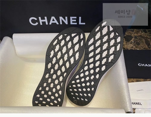 C H A N E L 샤넬 22P 패브릭 스웨이드 스니커즈 신발 11번 이미지