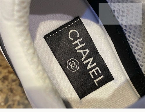 C H A N E L 샤넬 22P 패브릭 스웨이드 스니커즈 신발 15번 이미지