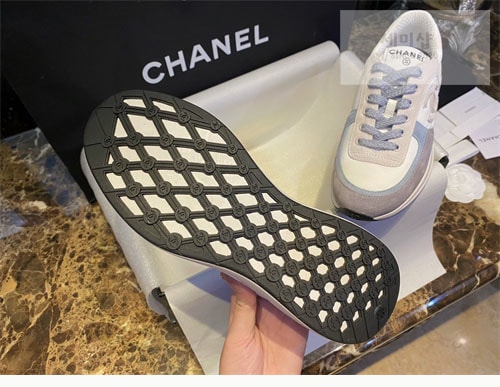 C H A N E L 샤넬 22P 패브릭 스웨이드 스니커즈 신발 18번 이미지