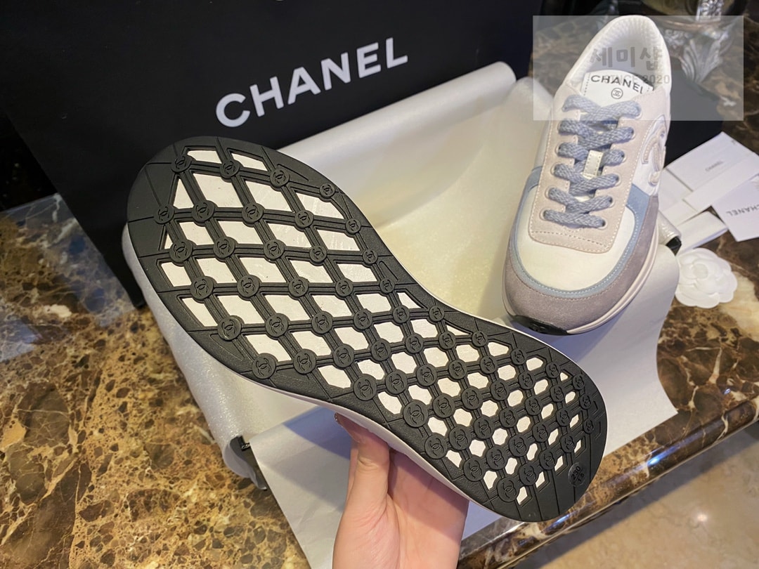 C H A N E L 샤넬 22P CC로고 패브릭 스웨이드 카프스킨 스니커즈 “35SIZE – 40SIZE” 신발 13번 이미지