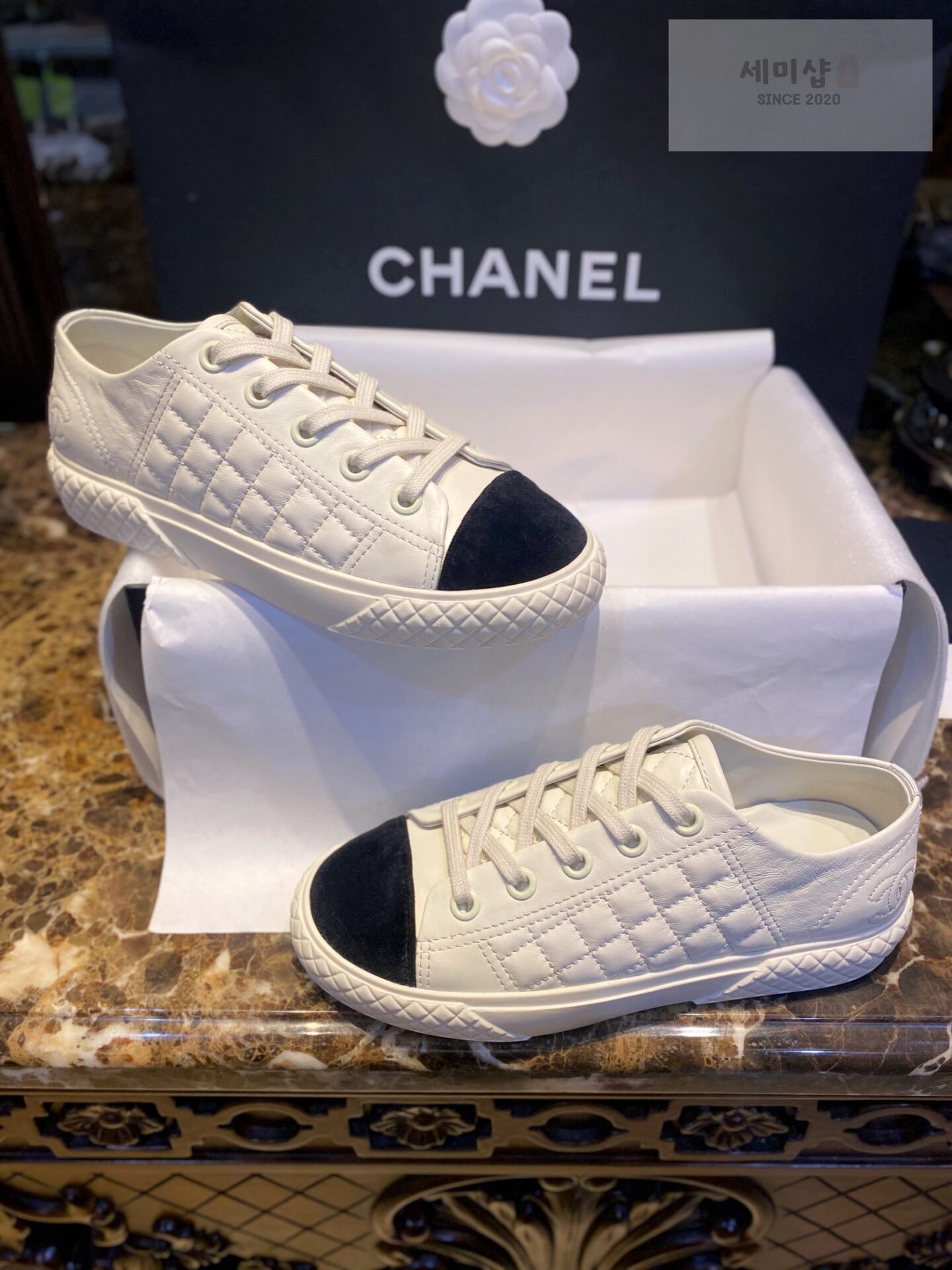 C H A N E L 샤넬 22SS CC로고 퀼팅 패브릭 스니커즈 “35SIZE – 40SIZE” 신발 13번 이미지