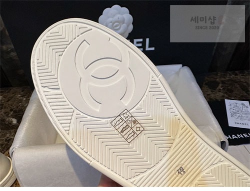 C H A N E L 샤넬 23A 로고 레터링 테니스 스니커즈 신발 17번 이미지
