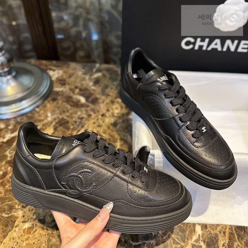 C H A N E L 샤넬 23A 에어포스 올검 스니커즈 신발 1번 이미지