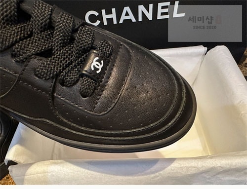 C H A N E L 샤넬 23A 에어포스 올검 스니커즈 신발 11번 이미지