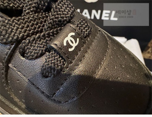 C H A N E L 샤넬 23A 에어포스 올검 스니커즈 신발 18번 이미지