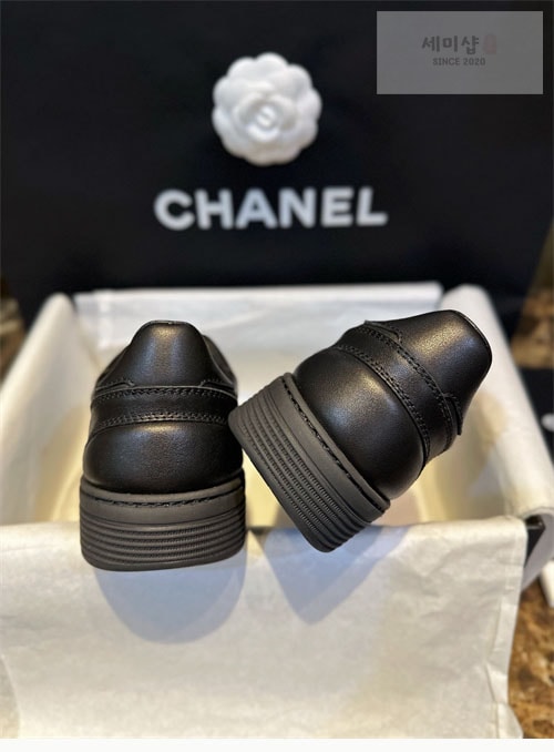 C H A N E L 샤넬 23A 에어포스 올검 스니커즈 신발 16번 이미지