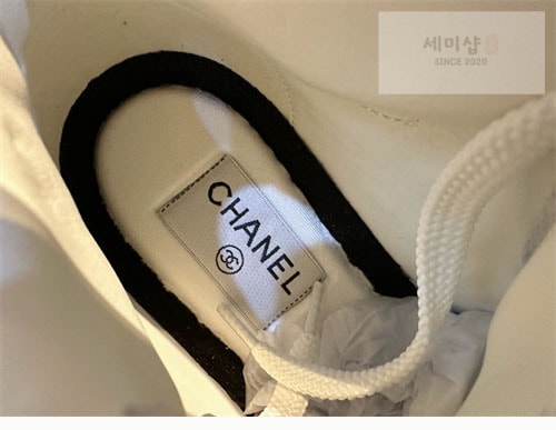 C H A N E L 샤넬 23A CC로고 에어포스 하이탑 올흰 신발 15번 이미지
