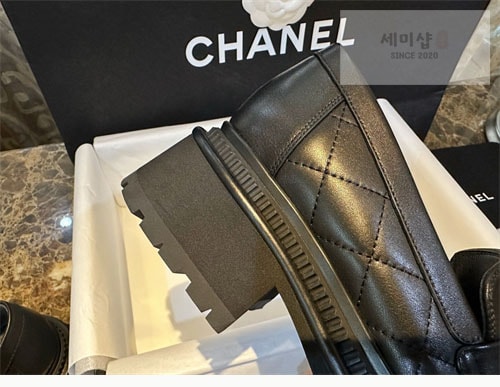 C H A N E L 샤넬 23A CC 가죽 로퍼 신발 16번 이미지