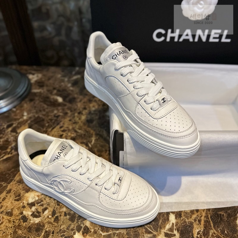 C H A N E L 샤넬 23A cc로고 에어포스 신발 15번 이미지