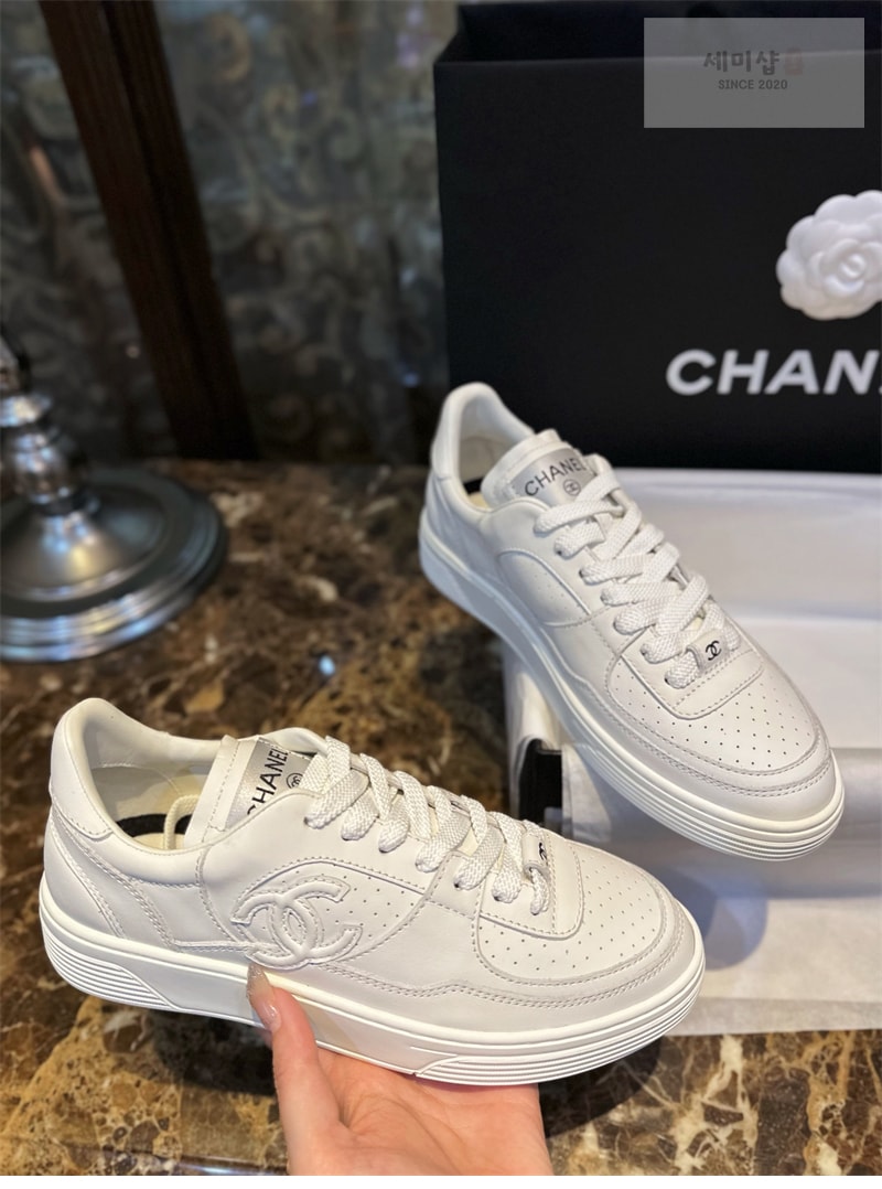 C H A N E L 샤넬 23A cc로고 에어포스 신발 5번 이미지