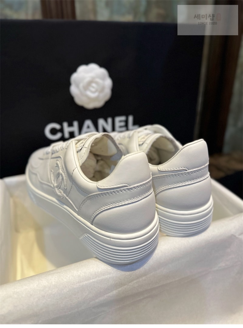 C H A N E L 샤넬 23A cc로고 에어포스 신발 7번 이미지