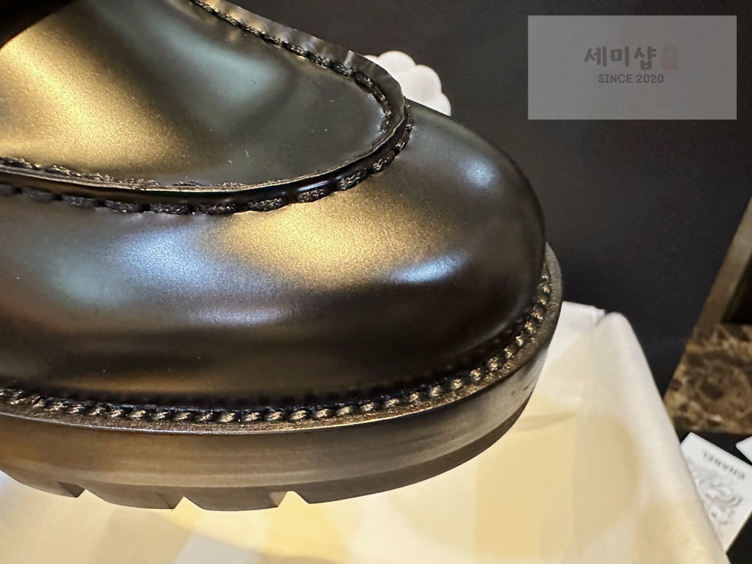 C H A N E L 샤넬 23B 스퀘어 CC로고 블랙 카프스킨 로퍼 “35SIZE – 41SIZE” 신발 18번 이미지