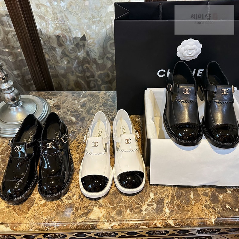 C H A N E L 샤넬 23B CC로고 버클 메리제인 로퍼 신발 1번 이미지