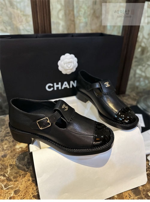 C H A N E L 샤넬 23B CC로고 버클 메리제인 로퍼 신발 24번 이미지