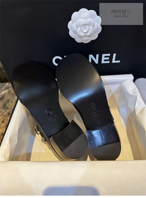 C H A N E L 샤넬 23B CC로고 버클 메리제인 로퍼 신발 28번 이미지