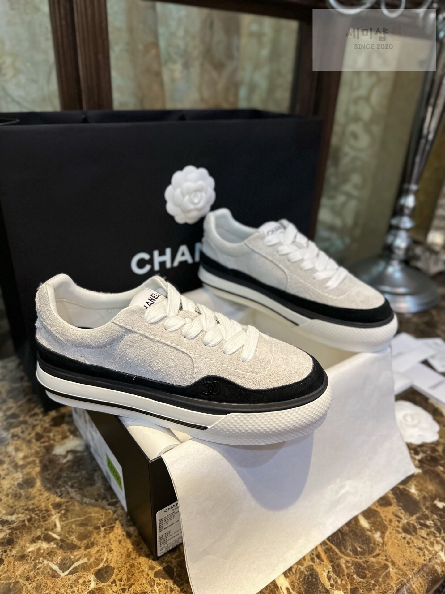 C H A N E L 샤넬 23B CC로고 벨벳 스웨이드 스니커즈 신발 4번 이미지
