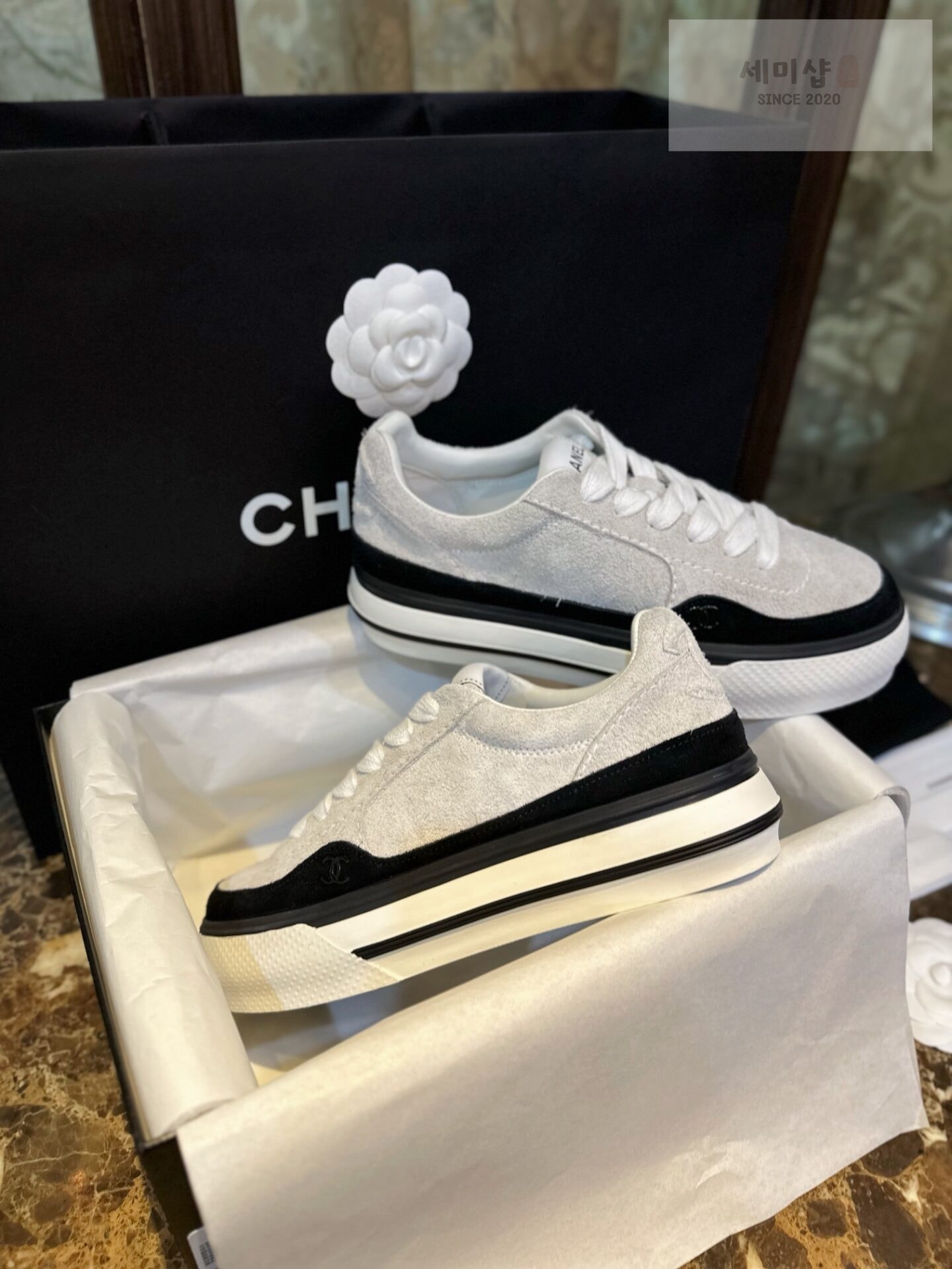C H A N E L 샤넬 23B CC로고 벨벳 스웨이드 스니커즈 신발 8번 이미지