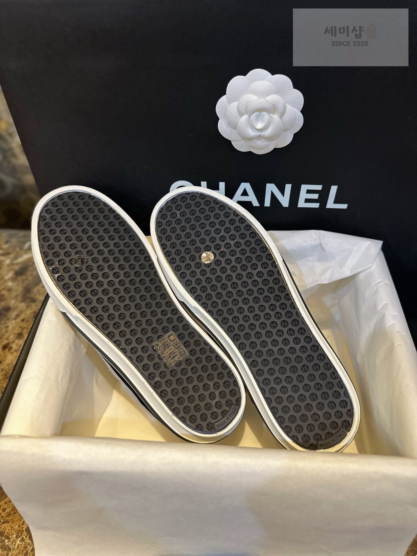C H A N E L 샤넬 23B CC로고 벨벳 스웨이드 스니커즈 신발 16번 이미지