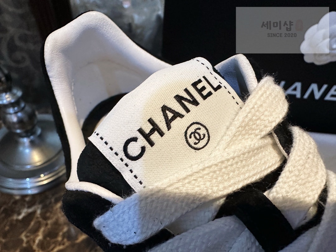 C H A N E L 샤넬 23B CC로고 블랙 벨벳 스웨이드 스니커즈 “35SIZE – 41SIZE” 신발 17번 이미지