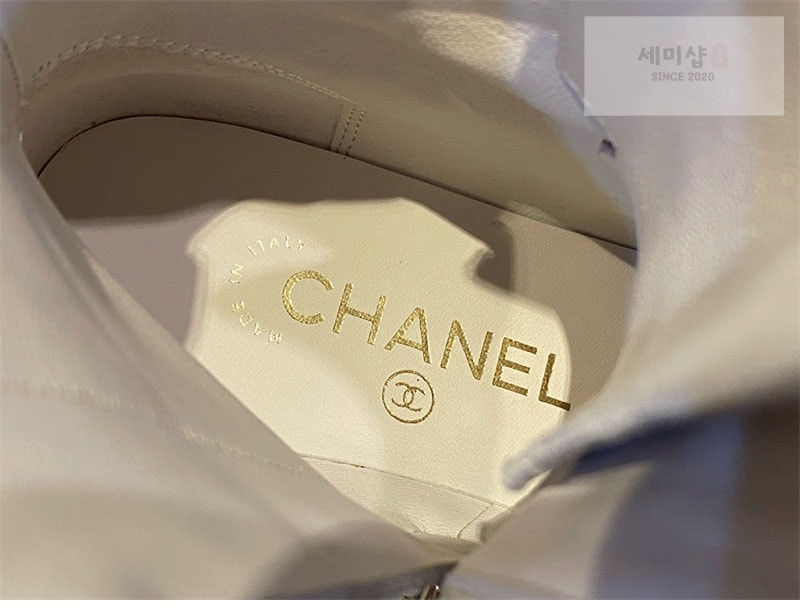 C H A N E L 샤넬 23C 카프스킨 레이스업 워커 부츠 신발 15번 이미지