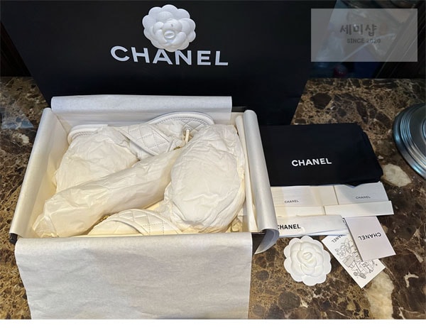 C H A N E L 샤넬 23S 플라워 펄 샌들 신발 2번 이미지