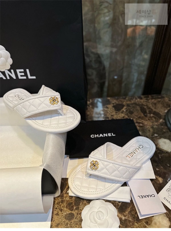 C H A N E L 샤넬 23S 플라워 펄 샌들 신발 3번 이미지