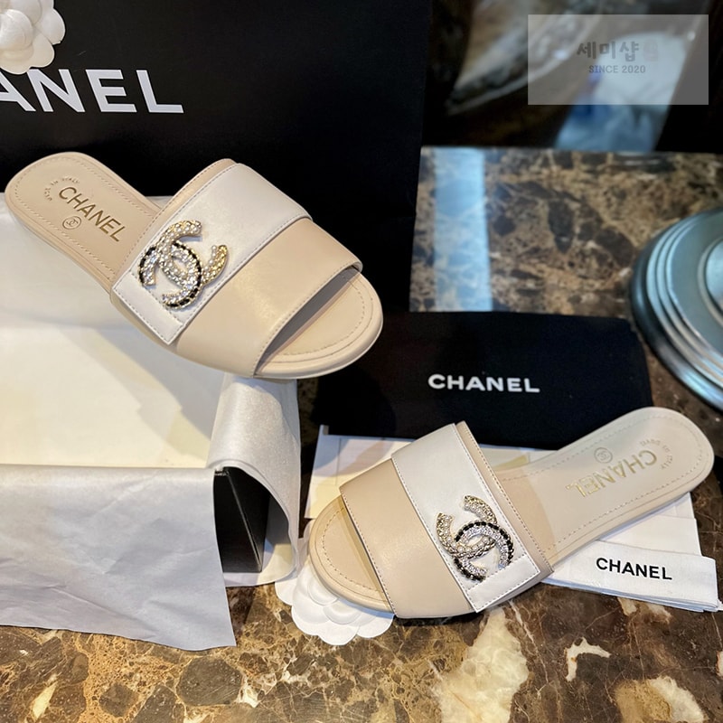 C H A N E L 샤넬 23c cc로고 펄 슬리퍼 신발 1번 이미지