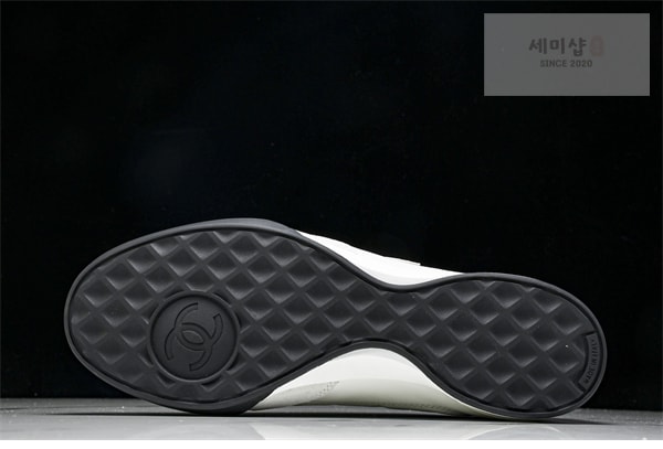C H A N E L 샤넬 24A 카프스킨 퀼팅 CC로고 스니커즈 신발 14번 이미지