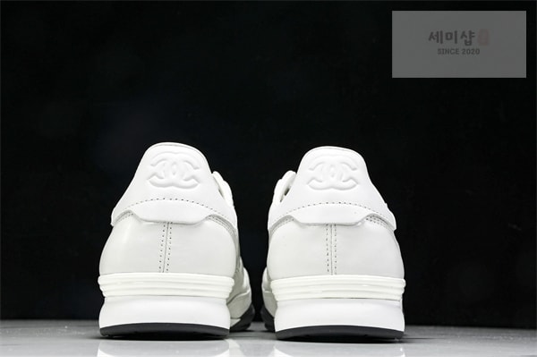C H A N E L 샤넬 24A 카프스킨 퀼팅 CC로고 스니커즈 신발 16번 이미지