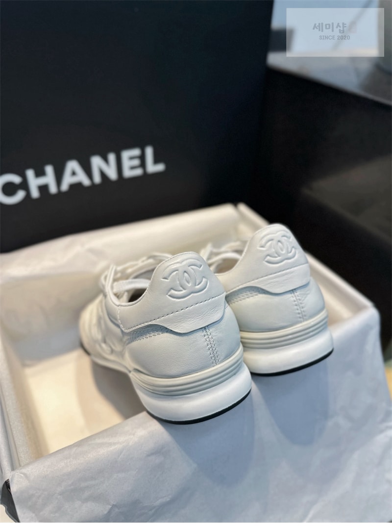 C H A N E L 샤넬 24A CC로고 스니커즈 신발 9번 이미지