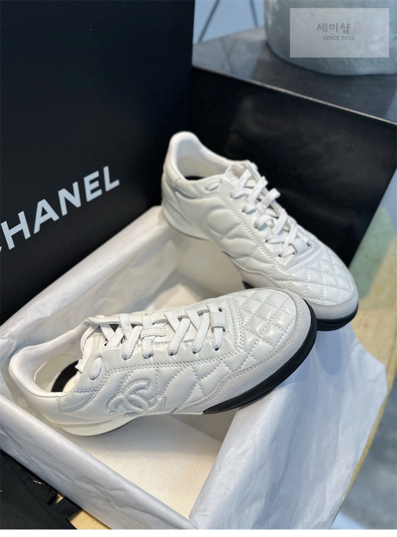 C H A N E L 샤넬 24A CC로고 스니커즈 신발 13번 이미지
