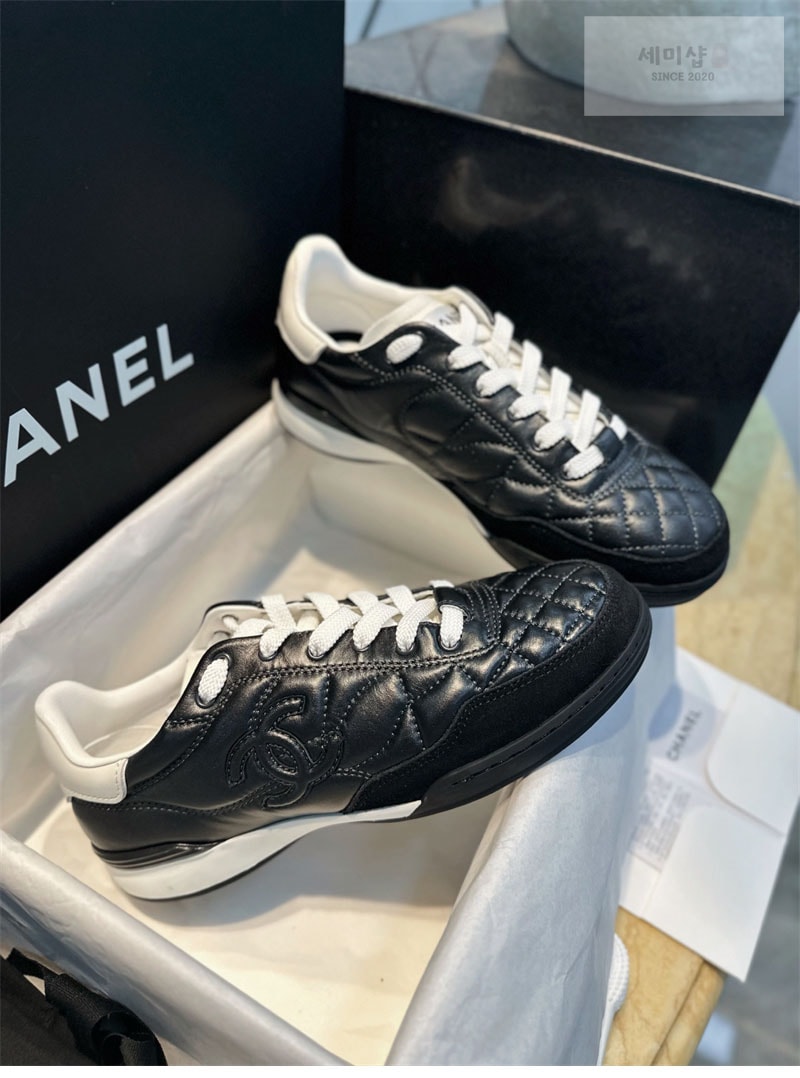 C H A N E L 샤넬 24A CC로고 퀼팅 스니커즈 신발 13번 이미지
