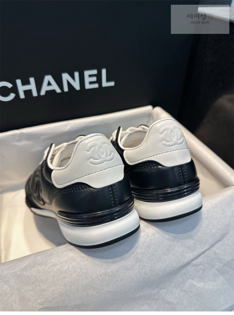 C H A N E L 샤넬 24A CC로고 퀼팅 스니커즈 신발 14번 이미지