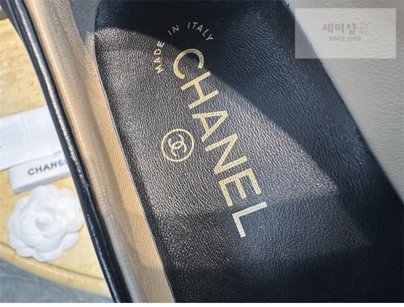 샤넬 샤넬 24A CC 드롭 체인 로퍼 신발 25번 이미지