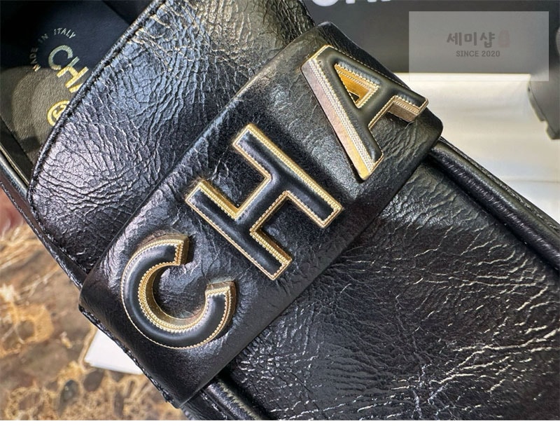 C H A N E L 샤넬 24B 레터링 로퍼 신발 16번 이미지