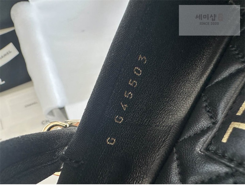 C H A N E L 샤넬 24B 체인 CC로고 로퍼 신발 14번 이미지
