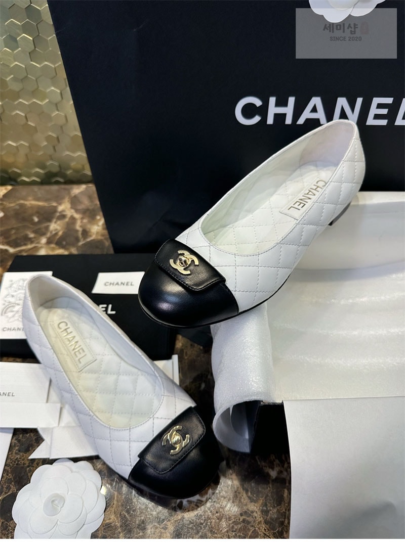 C H A N E L 샤넬 24B 클래식 발레리나 플랫 슈즈 블랙 신발 12번 이미지