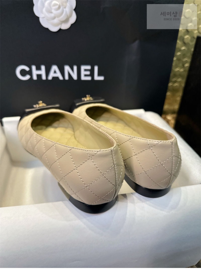 C H A N E L 샤넬 24B 클래식 발레리나 플랫 슈즈 블랙 신발 20번 이미지