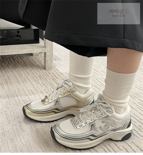 C H A N E L 샤넬 24C CC로고 크루즈 스니커즈 신발 17번 이미지