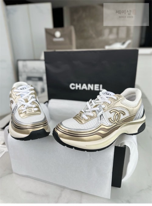 C H A N E L 샤넬 24C CC로고 크루즈 스니커즈 신발 18번 이미지
