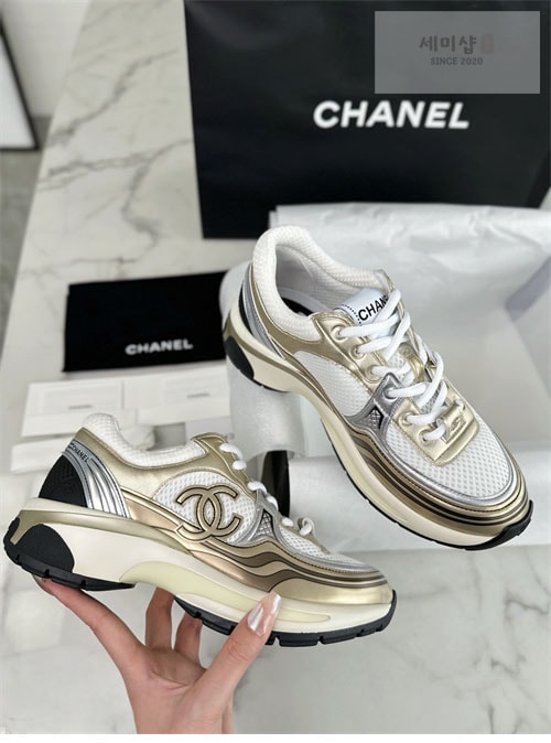 C H A N E L 샤넬 24C CC로고 크루즈 스니커즈 신발 7번 이미지