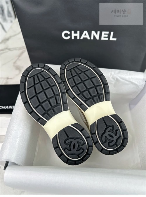 C H A N E L 샤넬 24C CC로고 크루즈 스니커즈 신발 10번 이미지