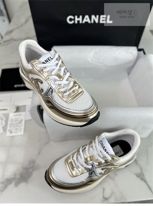 C H A N E L 샤넬 24C CC로고 크루즈 스니커즈 신발 11번 이미지