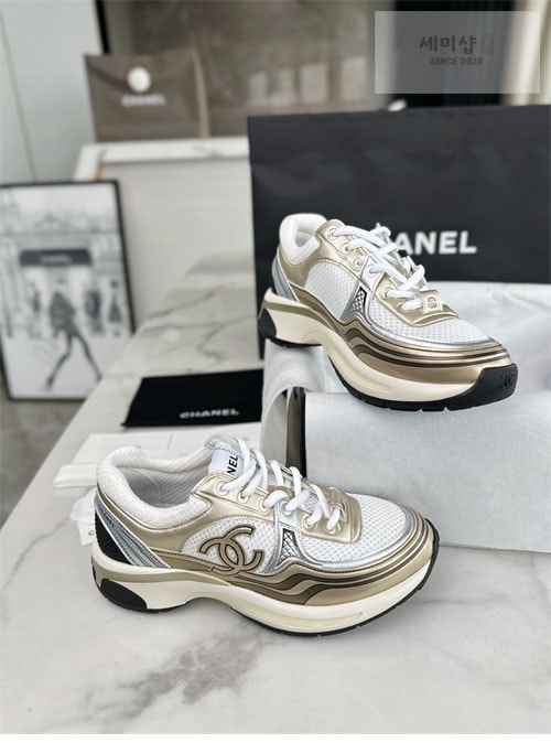 C H A N E L 샤넬 24C CC로고 크루즈 스니커즈 신발 13번 이미지