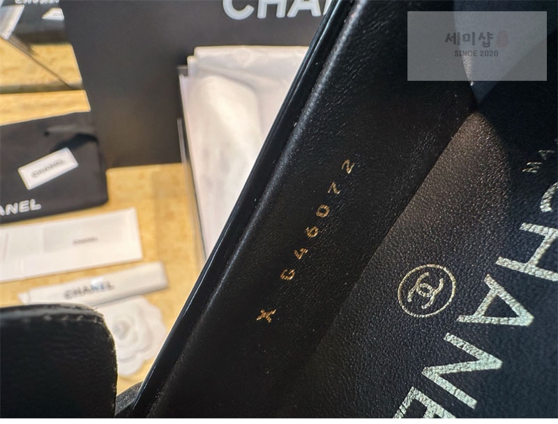 C H A N E L 샤넬 24K CC로고 샤이니 하트 로퍼 신발 23번 이미지