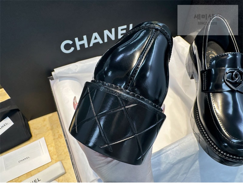 C H A N E L 샤넬 24K CC로고 샤이니 하트 로퍼 신발 20번 이미지