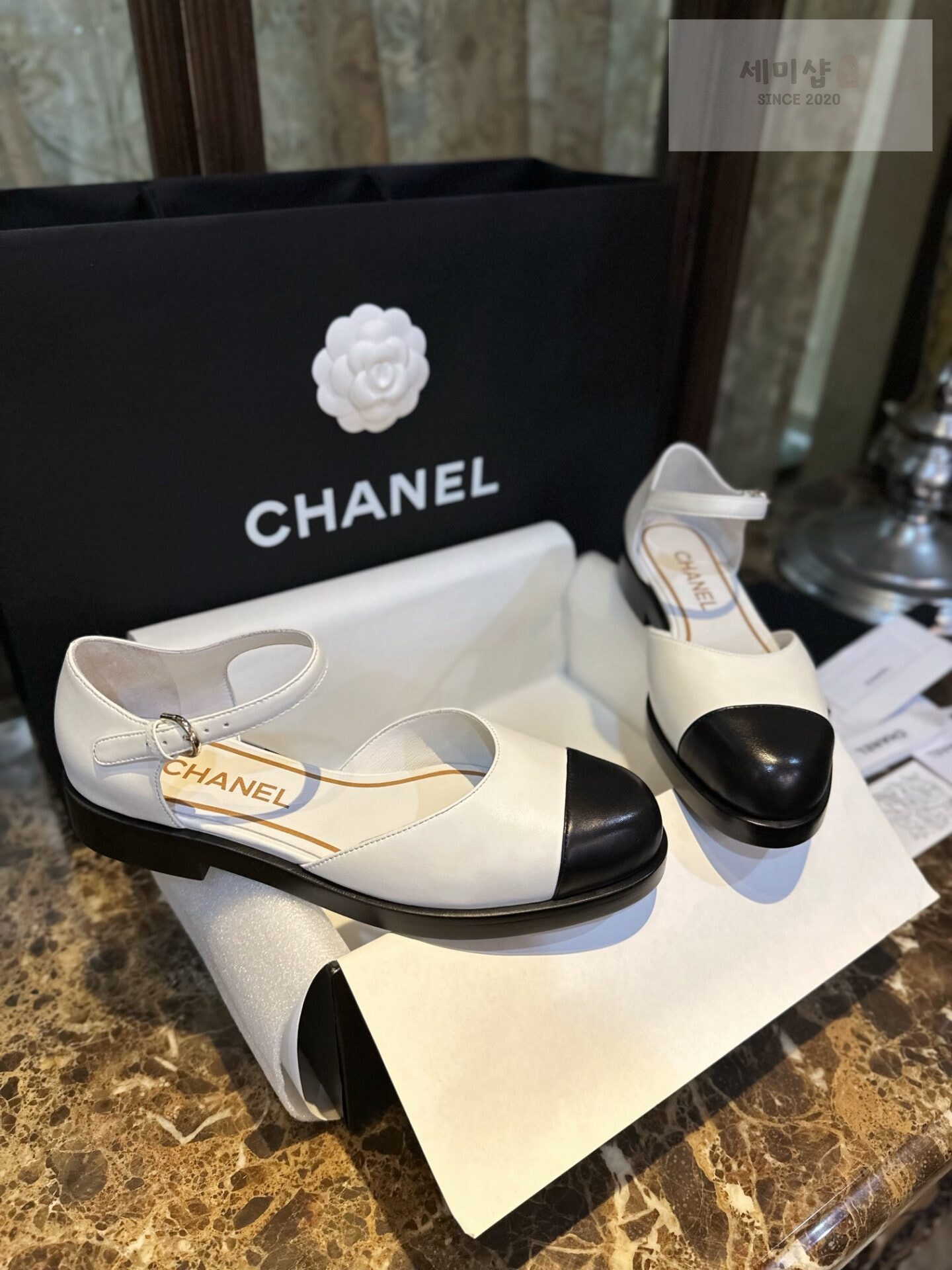C H A N E L 샤넬 24P 투톤 메리제인 스트랩 샌들 플랫슈즈 “35SIZE – 41SIZE” 신발 4번 이미지